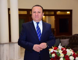 د. عرفات كرم ستوني  *  مسؤول شؤون العراق في مقر البارزاني